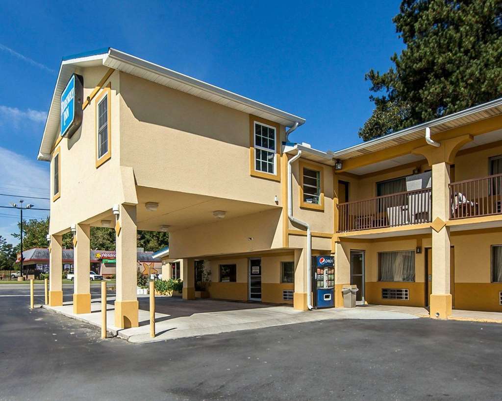 Days Inn By Wyndham Calhoun Ga I-75 And Us-41 Exterior foto